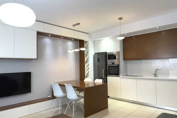 Shtepi me qera 1+1 ne Tirane - 750 Euro