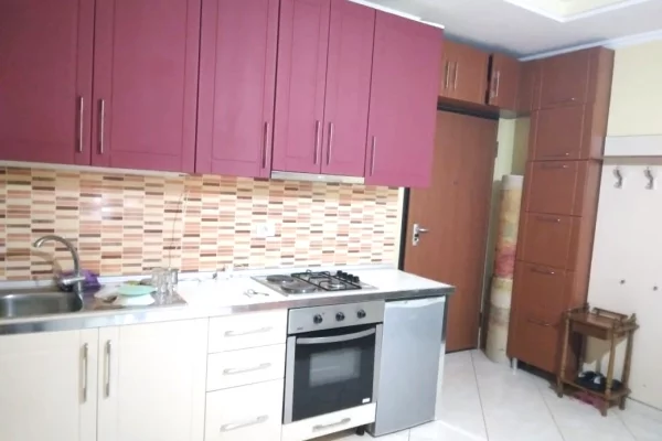 Shtepi me qera 1+1 ne Tirane - 400 Euro