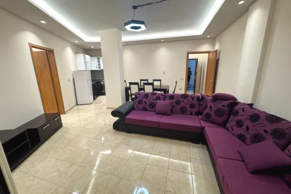 Shtepi me qera 1+1 ne Tirane - 400 Euro