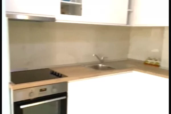 Shtepi me qera 1+1 ne Tirane - 45,000 Leke