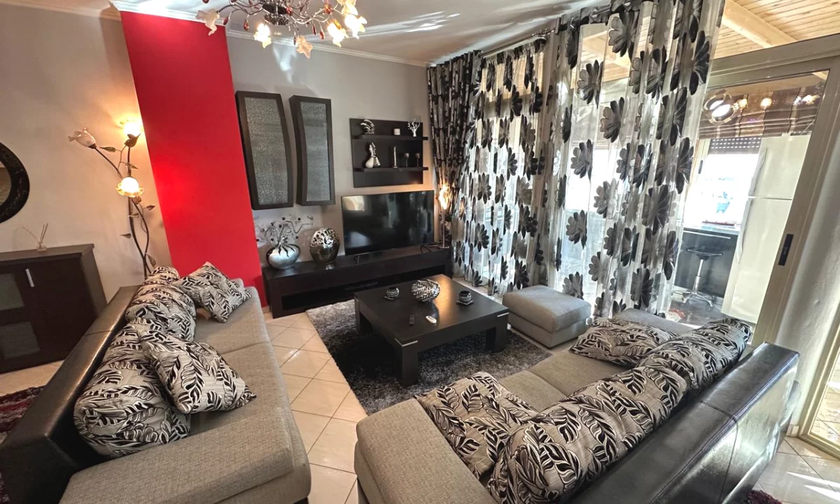 Shtepi me qera Apartament ne Tirane, 2+1, Mobilimi E mobiluar, Pagesa 700  Euro.