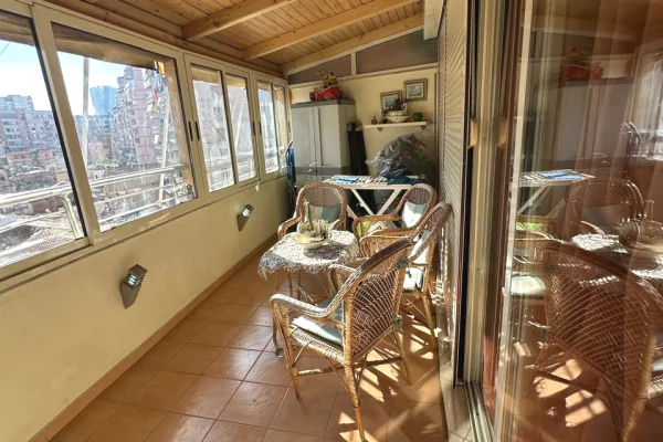 Shtepi me qera Apartament ne Tirane, 2+1, Mobilimi E mobiluar, Pagesa 700  Euro.