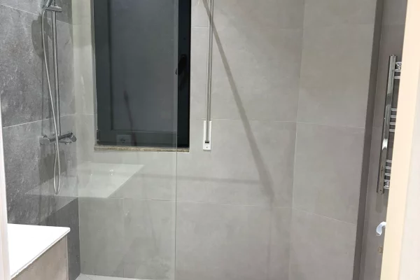 🏢 Astir,Oasis Residence jepet me qera apartament,2+1+2,bosh  1,000 EURO (Neto )