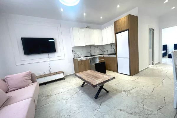 Villa di lusso in affitto a Tirana 2+1, Arredato