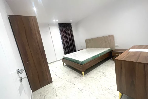 Villa di lusso in affitto a Tirana 2+1, Arredato