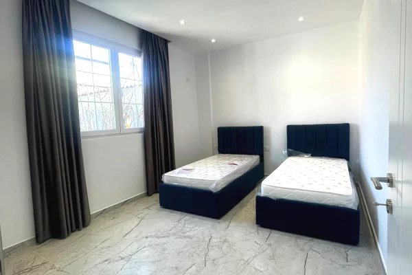 Villa di lusso in affitto a Tirana 2+1, Arredato