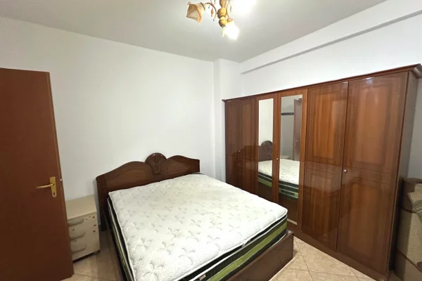 Shtepi me qera 3+1 ne Tirane - 800 Euro