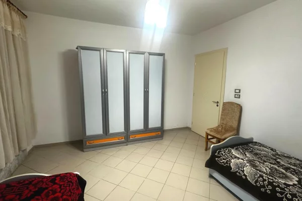 Shtepi me qera Vila Luksoze ne Tirane, 2+1, Mobilimi E mobiluar, Pagesa 45,000  Leke.