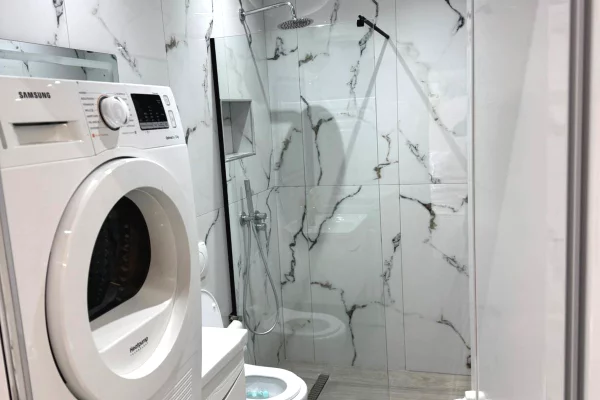 Shtepi me qera Apartament ne Tirane, 1+1, Mobilimi E mobiluar, Pagesa 45,000  Leke.