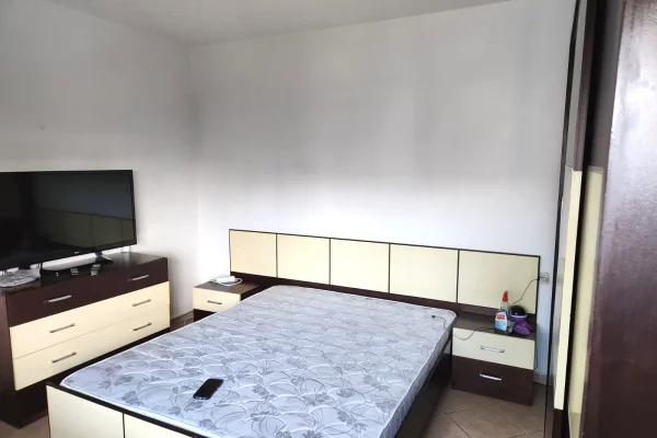 Shtepi me qera 2+1 ne Tirane - 500 Euro