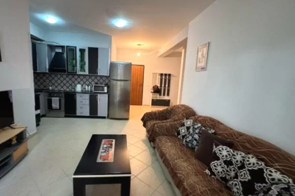 Shtepi me qera 2+1 ne Tirane - 45,000 Leke