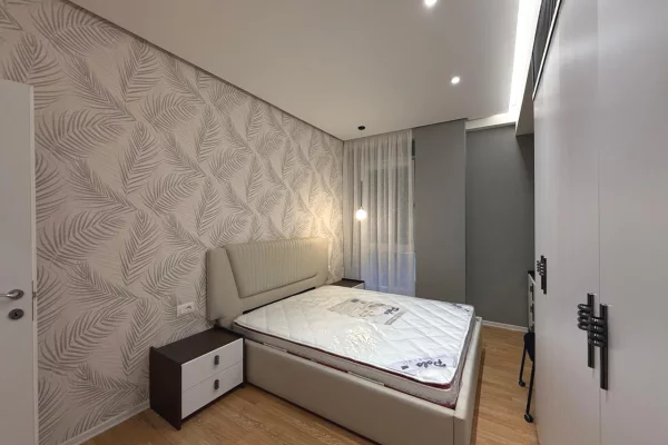 Shtepi me qera Apartament ne Tirane, 2+1, Mobilimi E mobiluar, Pagesa 1,200  Euro.