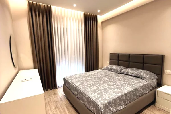 Shtepi me qera 1+1 ne Tirane - 60,000 Leke