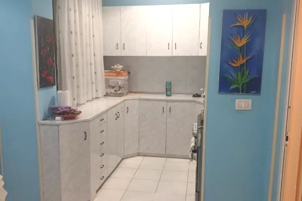 Shtepi me qera 2+1 ne Tirane - 550 Euro