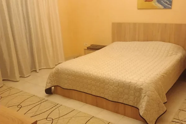 Shtepi me qera 2+1 ne Tirane - 550 Euro