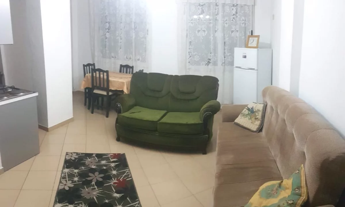 Shtepi me qera Apartament ne Tirane, 1+1, Mobilimi E mobiluar, Pagesa 37,000  Leke.