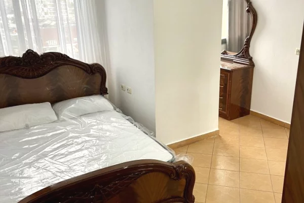 Shtepi me qera 2+1 ne Tirane - 50,000 Leke