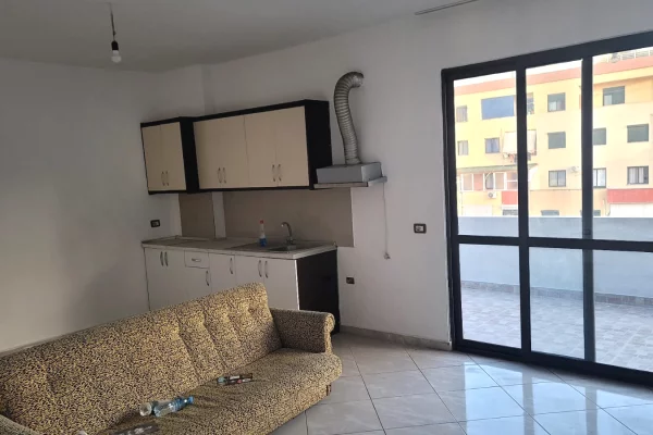 🏢Astiri,prane Bar 2 Palmat,jepet me qera apartament,2+1,pjeserisht i mobiluar 35,000Leke