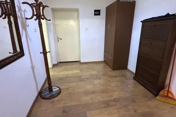 Shtepi me qera Apartament ne Tirane, 1+1, Mobilimi E mobiluar, Pagesa 60,000  Leke.