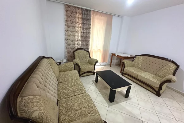 Shtepi me qera Apartament ne Tirane, 2+1, Mobilimi E mobiluar, Pagesa 40,000  Leke.
