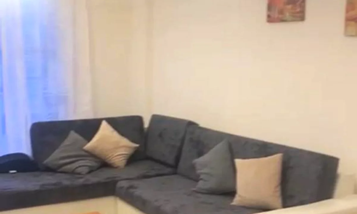 Shtepi me qera Apartament ne Tirane, 1+1, Mobilimi E mobiluar, Pagesa 700  Euro.