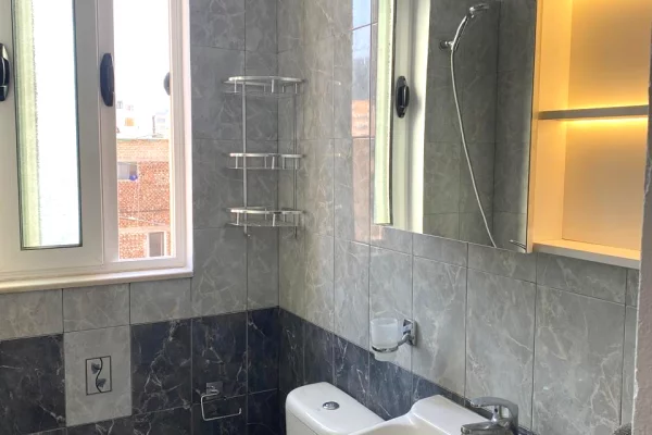 Shtepi me qera Apartament ne Tirane, 2+1, Mobilimi E mobiluar, Pagesa 600  Euro.