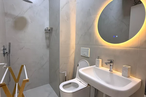 Shtepi me qera Apartament ne Tirane, 1+1, Mobilimi E mobiluar, Pagesa 530  Euro.