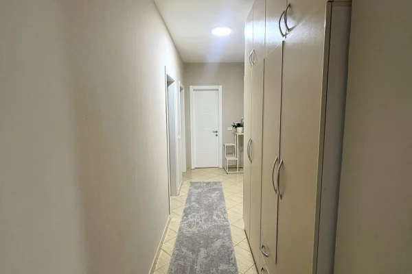 Shtepi me qera Apartament ne Tirane, 2+1, Mobilimi E mobiluar, Pagesa 70,000  Leke.