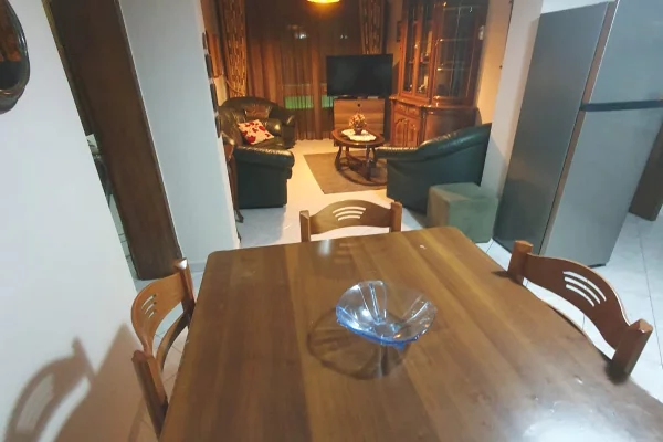 Shtepi me qera 2+1 ne Tirane - 60,000 Leke