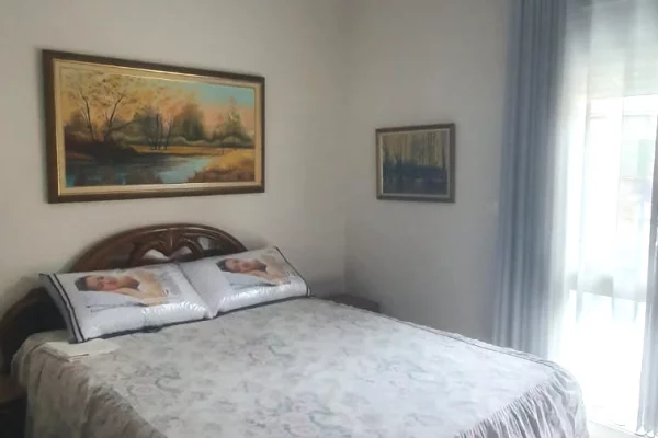 Shtepi me qera Vila Luksoze ne Tirane, 2+1, Mobilimi E mobiluar, Pagesa 60,000  Leke.