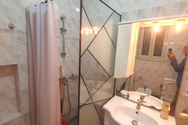 Shtepi me qera Vila Luksoze ne Tirane, 2+1, Mobilimi E mobiluar, Pagesa 60,000  Leke.