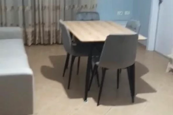 Shtepi me qera 2+1 ne Tirane - 50,000 Leke