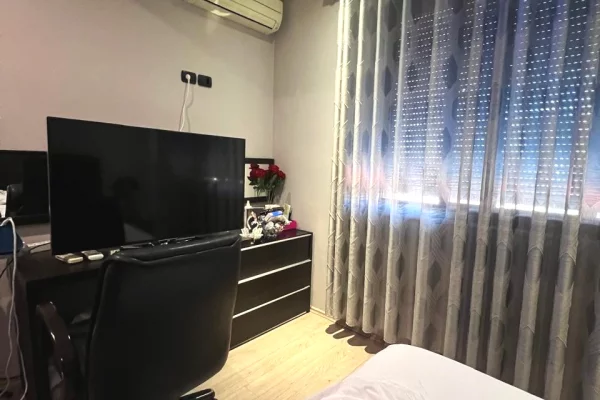 Shtepi me qera Apartament ne Tirane, 2+1, Mobilimi E mobiluar, Pagesa 65,000  Leke.