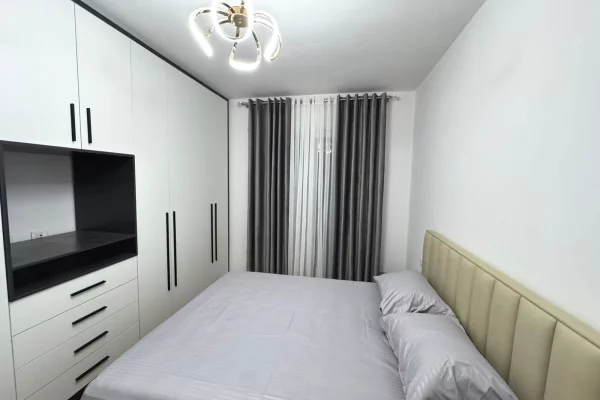Shtepi me qera Apartament ne Tirane, 1+1, Mobilimi E mobiluar, Pagesa 650  Euro.