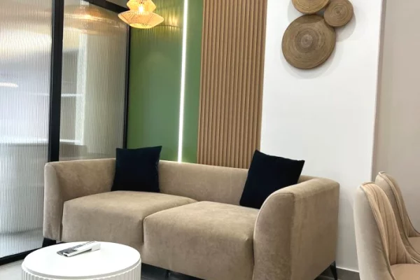 Shtepi me qera 2+1 ne Tirane - 80,000 Leke