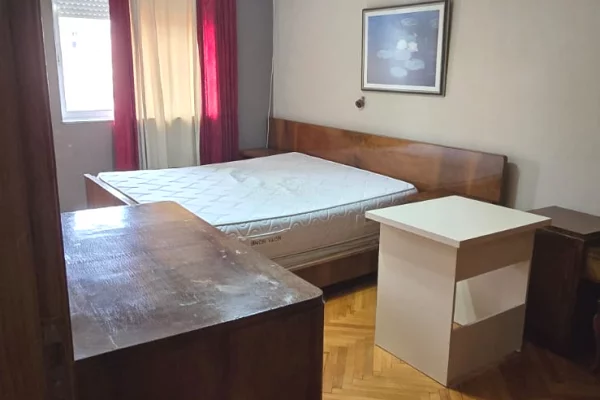 Shtepi ne shitje Apartament ne Tirane, 3+1, Mobilimi E mobiluar, Pagesa 177,000  Euro.