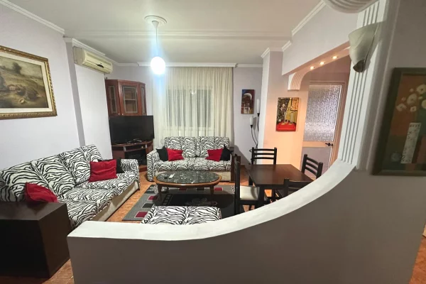 Shtepi me qera 2+1 ne Tirane - 50,000 Leke