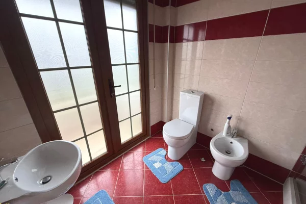 Luxury villas for rent in Tirana 3+1, Furnished