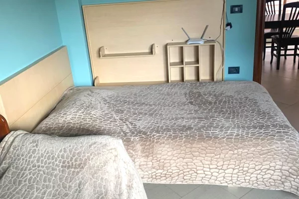 Shtepi me qera Vila Luksoze ne Tirane, 2+1, Mobilimi E mobiluar, Pagesa 50,000  Leke.