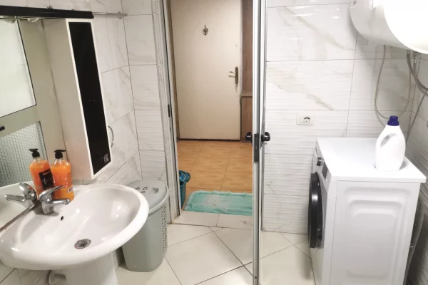 Appartamento in affitto a Tirana 1+1, Arredato