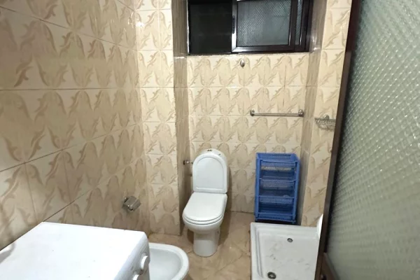 Appartamento in vendita a Tirana 3+1, SemiArredato