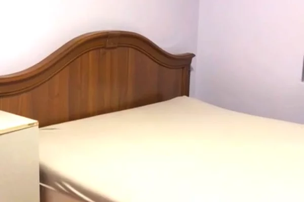 Shtepi me qera Apartament ne Tirane, 1+1, Mobilimi E mobiluar, Pagesa 40,000  Leke.