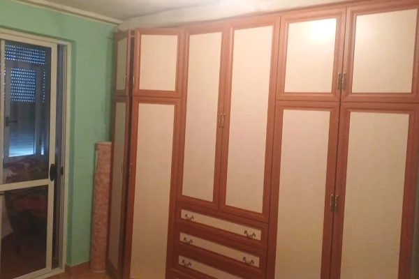 🏢Tek Mozaiku I Tiranes jepet me qera apartament,1+1,i mobiluar 40,000Leke 