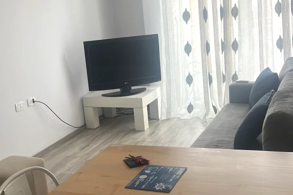 Appartamento in affitto a Tirana 1+1, Arredato