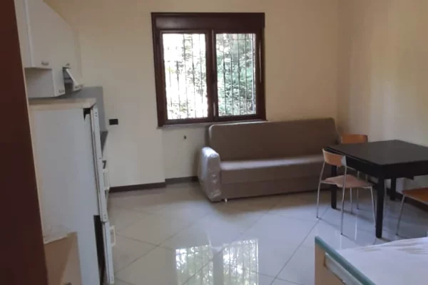 🏢Ish Kinostudio,jepet me qera garsoniere 35m2,e mobiluar.30,000LEKE  