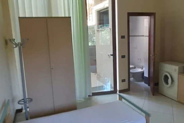 🏢Ish Kinostudio,jepet me qera garsoniere 35m2,e mobiluar.30,000LEKE  