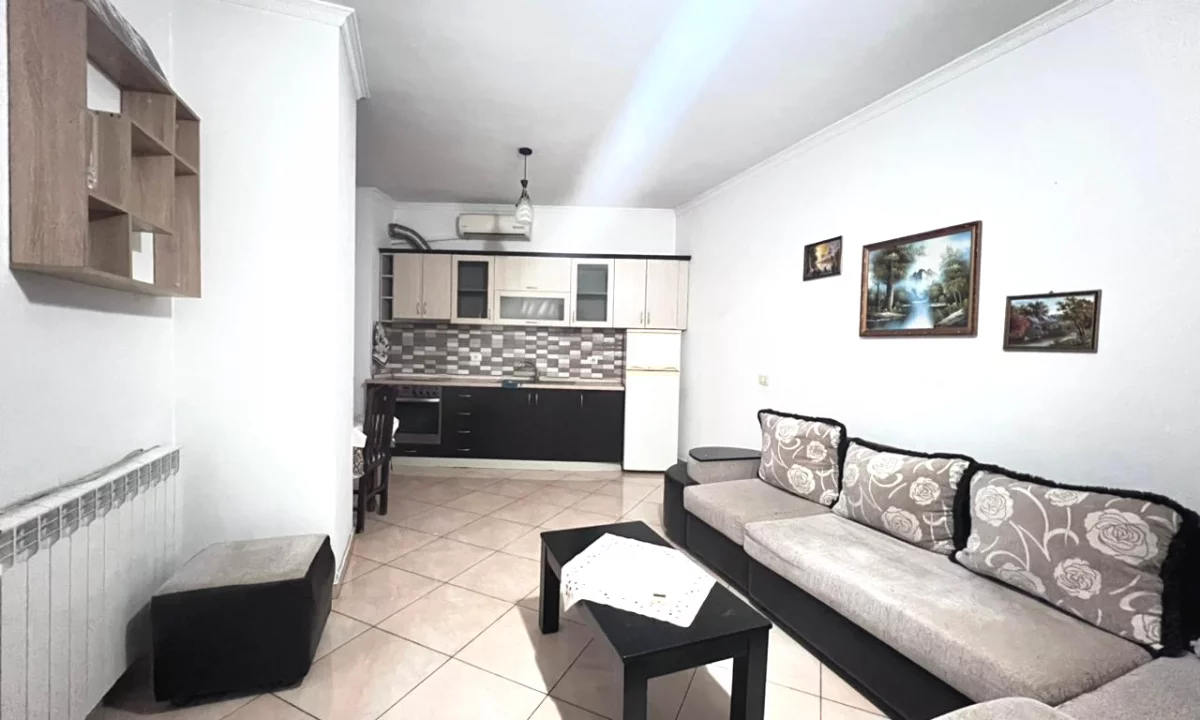 Shtepi me qera Apartament ne Tirane, 1+1, Mobilimi E mobiluar, Pagesa 50,000  Leke.