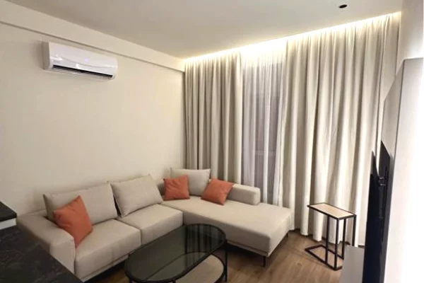 Ne zonen e Ali Demit,Rezidenca Kaimi jepet me qera apartament1+1 i mobiluar 53,000L