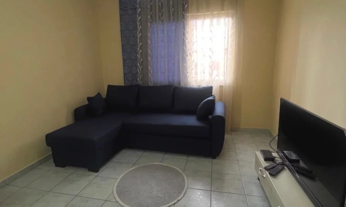 Shtepi me qera Apartament ne Tirane, 1+1, Mobilimi E mobiluar, Pagesa 55,000  Leke.