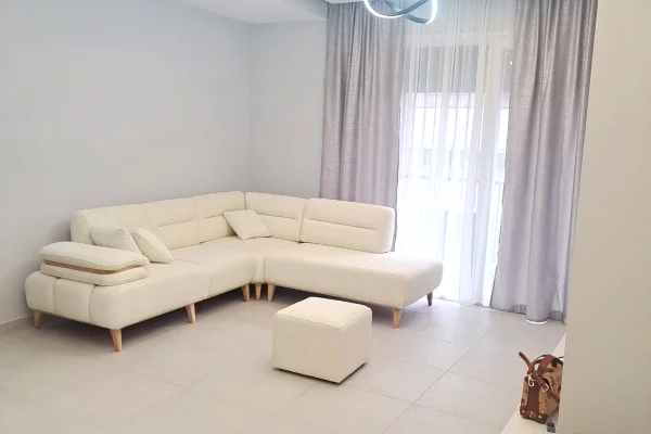 Casa in affitto 2+1 a Tirana - 60,000 Leke